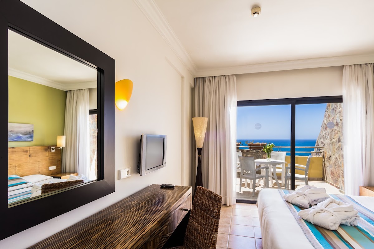 Bluebay Beach Club