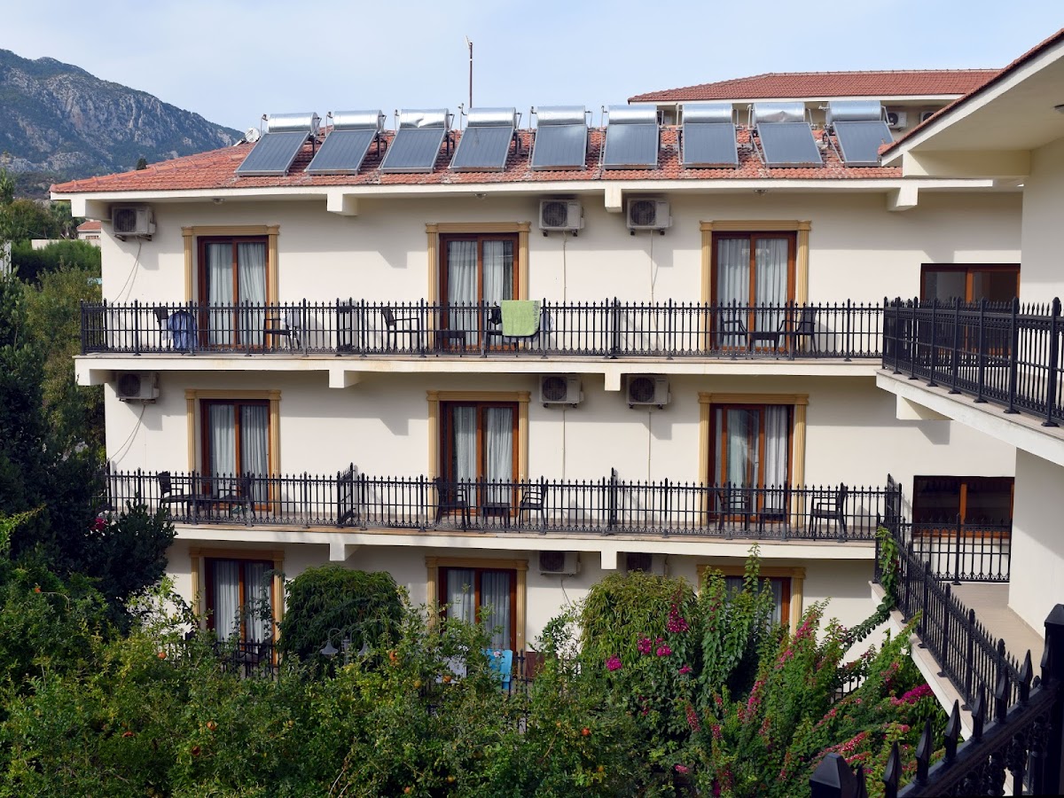 Riverside Garden Resort