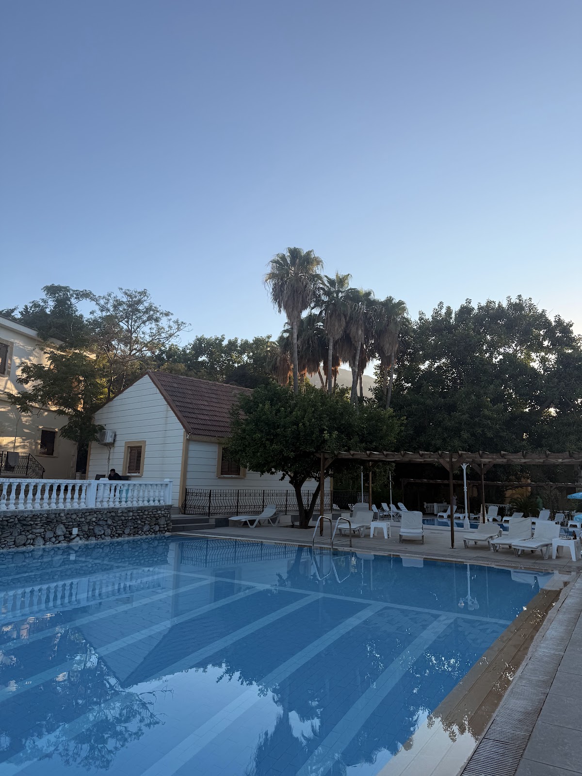Riverside Garden Resort