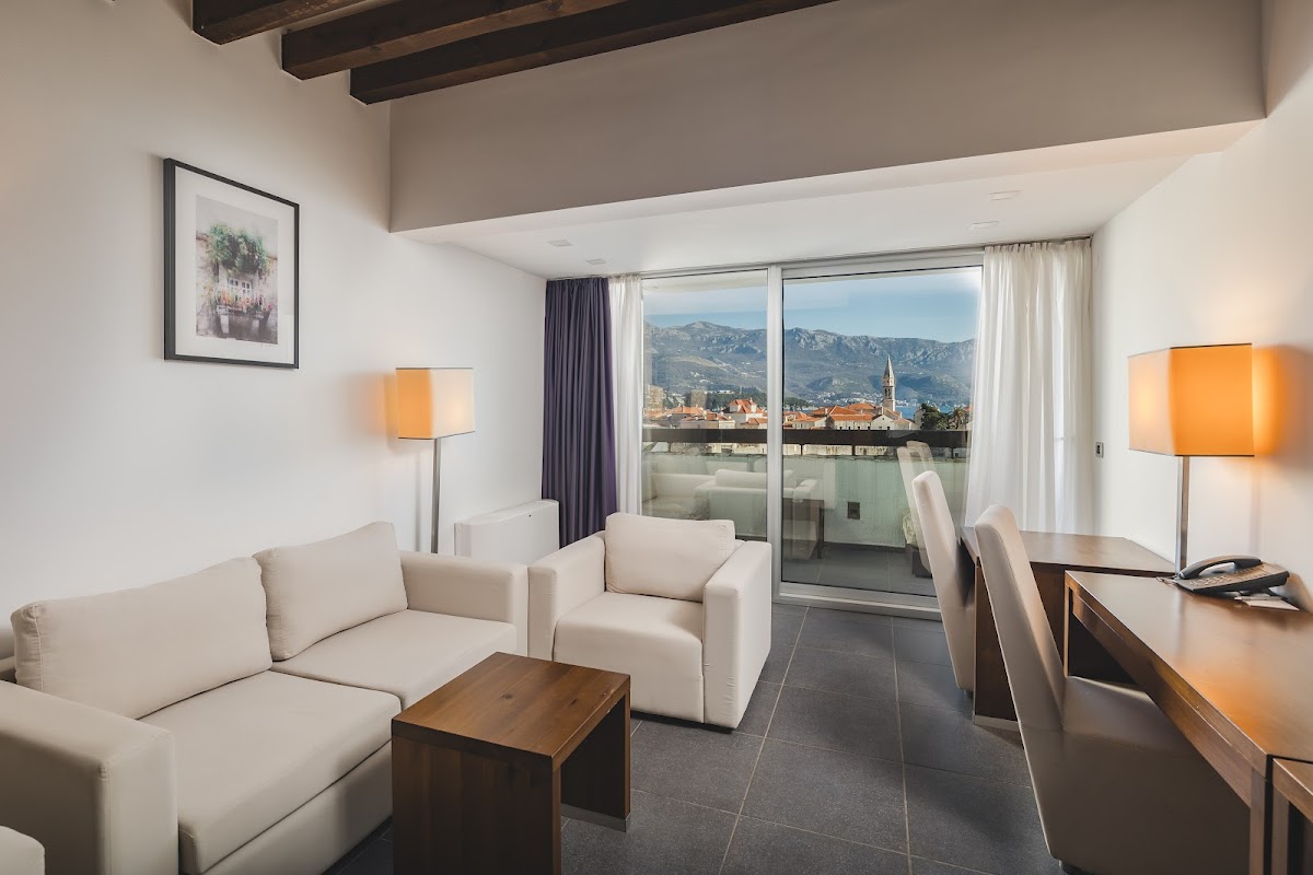 Avala Resort & Villas
