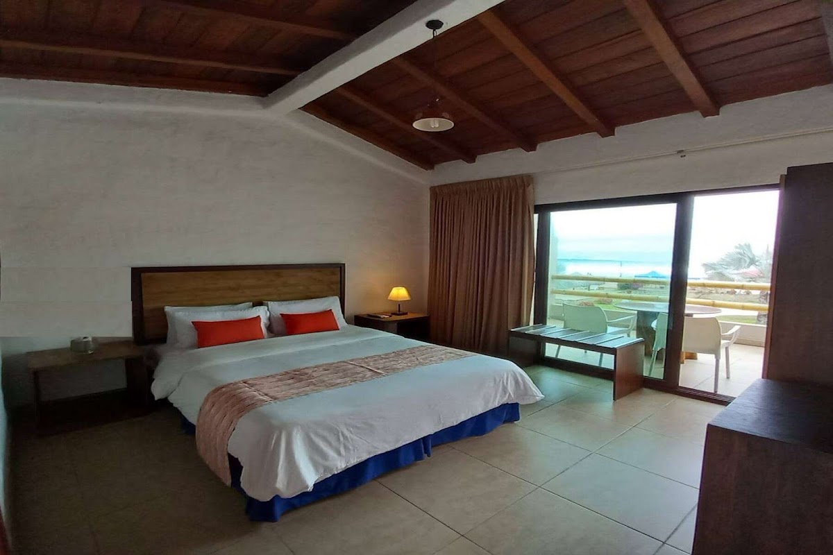 Howard Johnson Hotel La Carolina