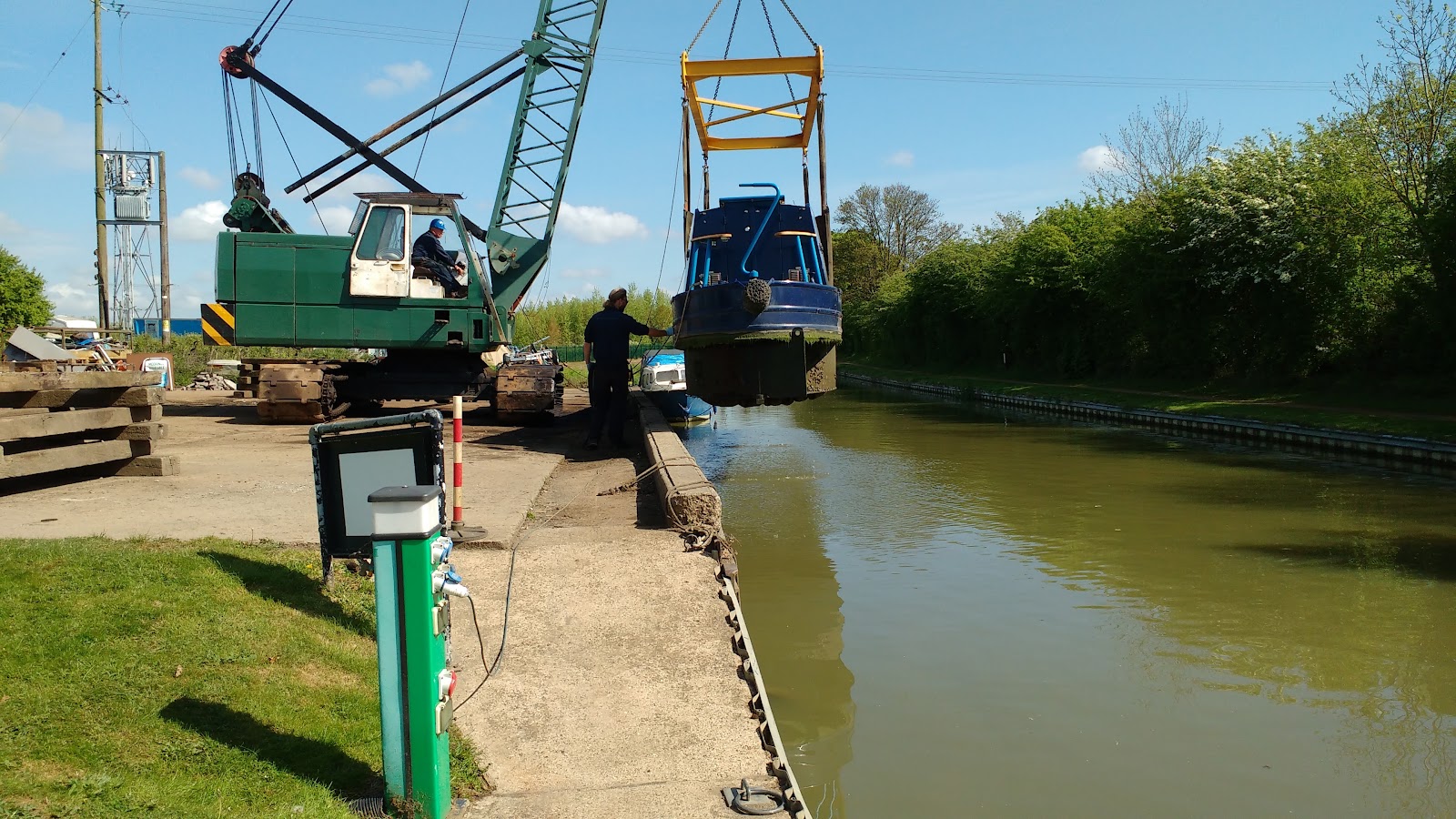 Canalboat Club at Gayton Marina