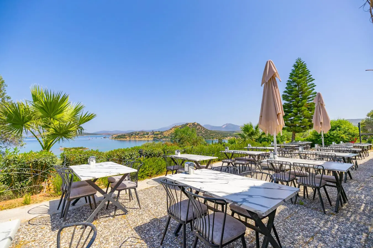 Akay Garden Resort & Suites