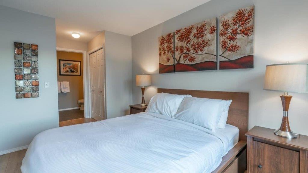 Pointe Beach Villas