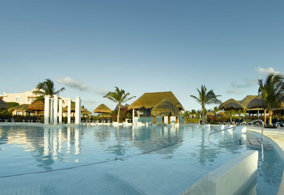 Grand Palladium White Sand Resort & Spa at Riviera Maya