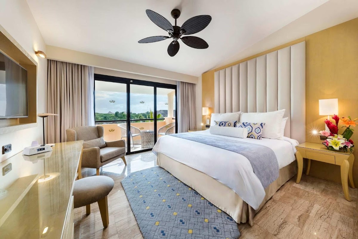 Grand Palladium White Sand Resort & Spa at Riviera Maya