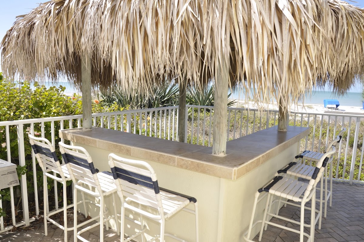 Bay & Beach Club