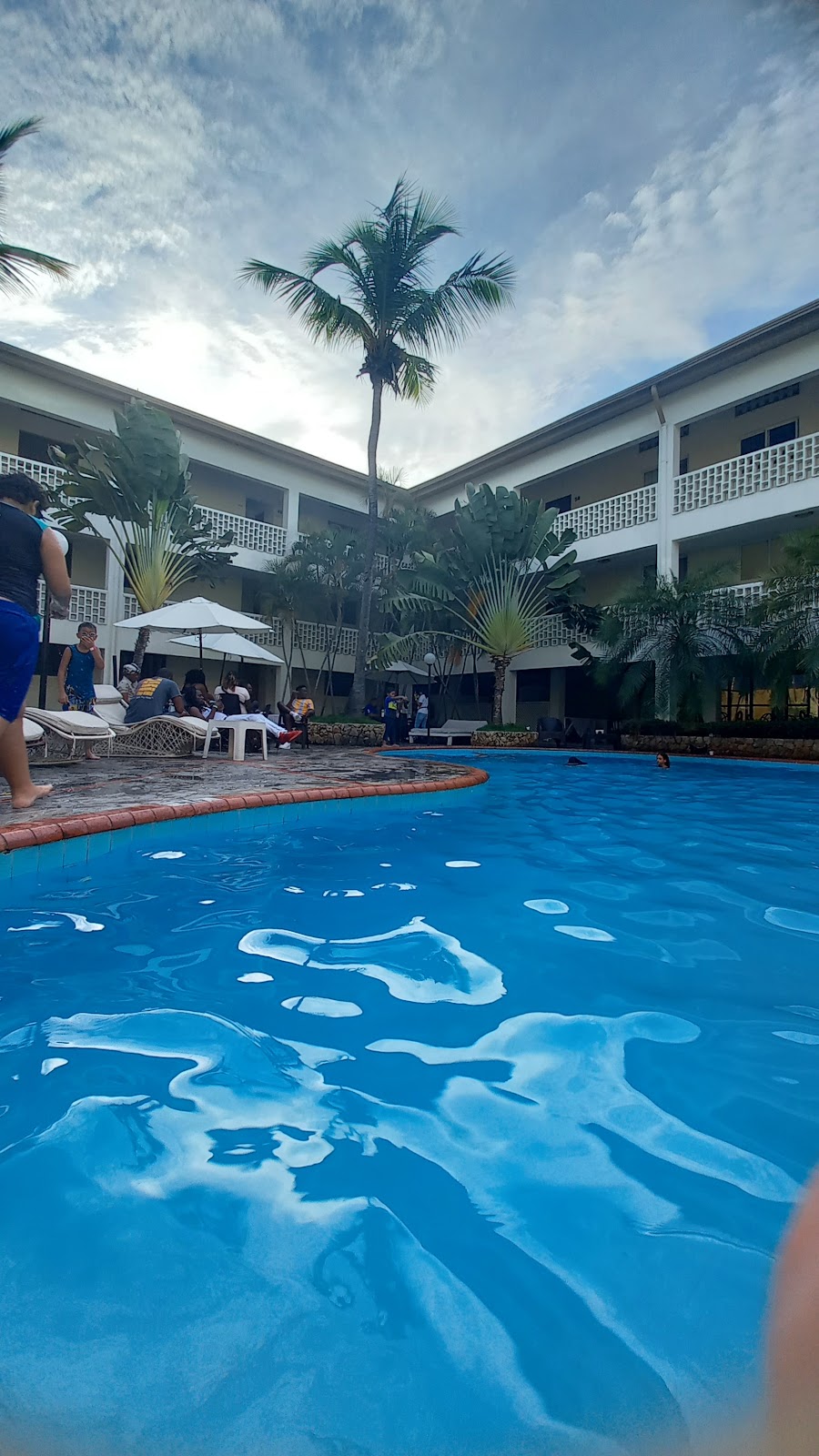 Acuarium Suite Resort