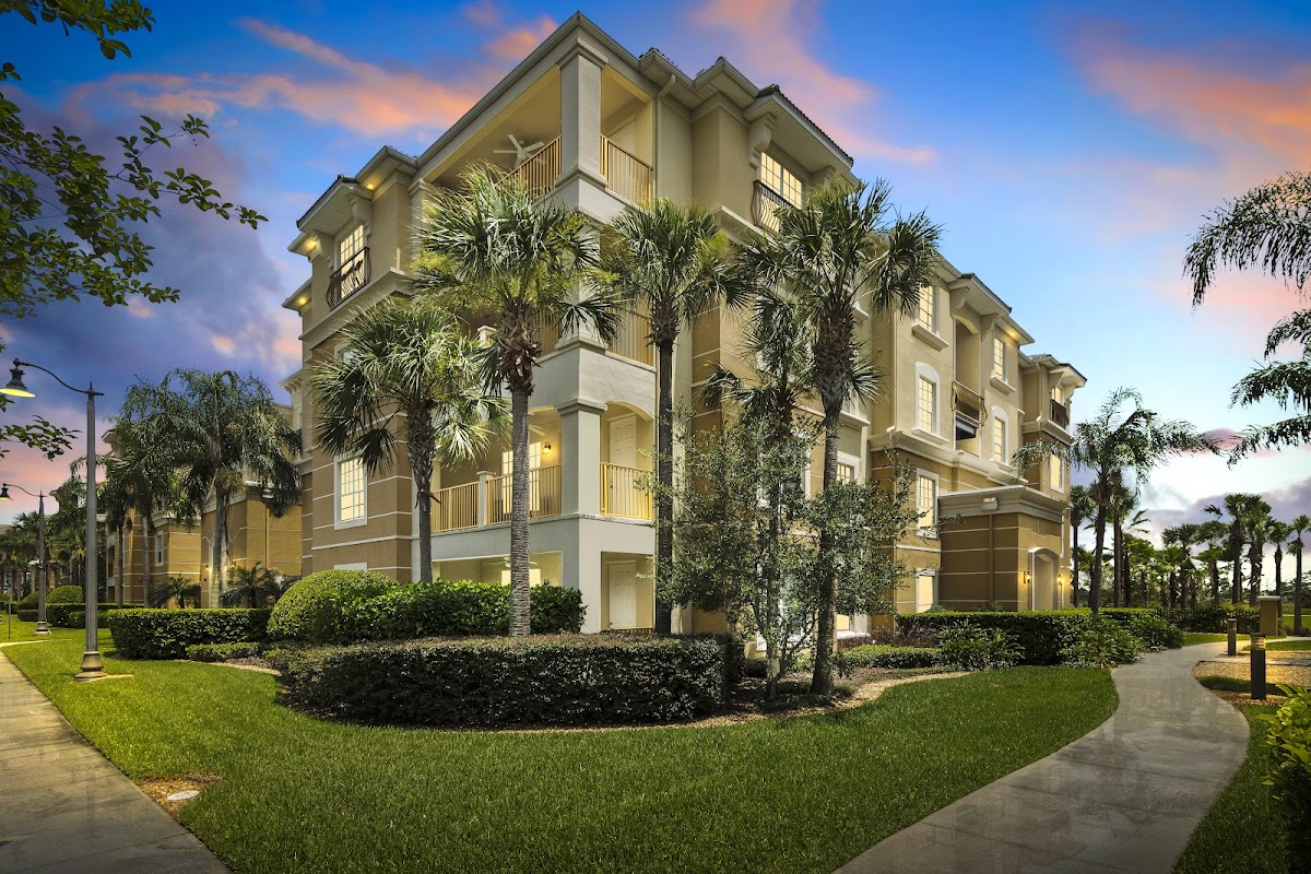 Ascendant Holidays at Vista Cay