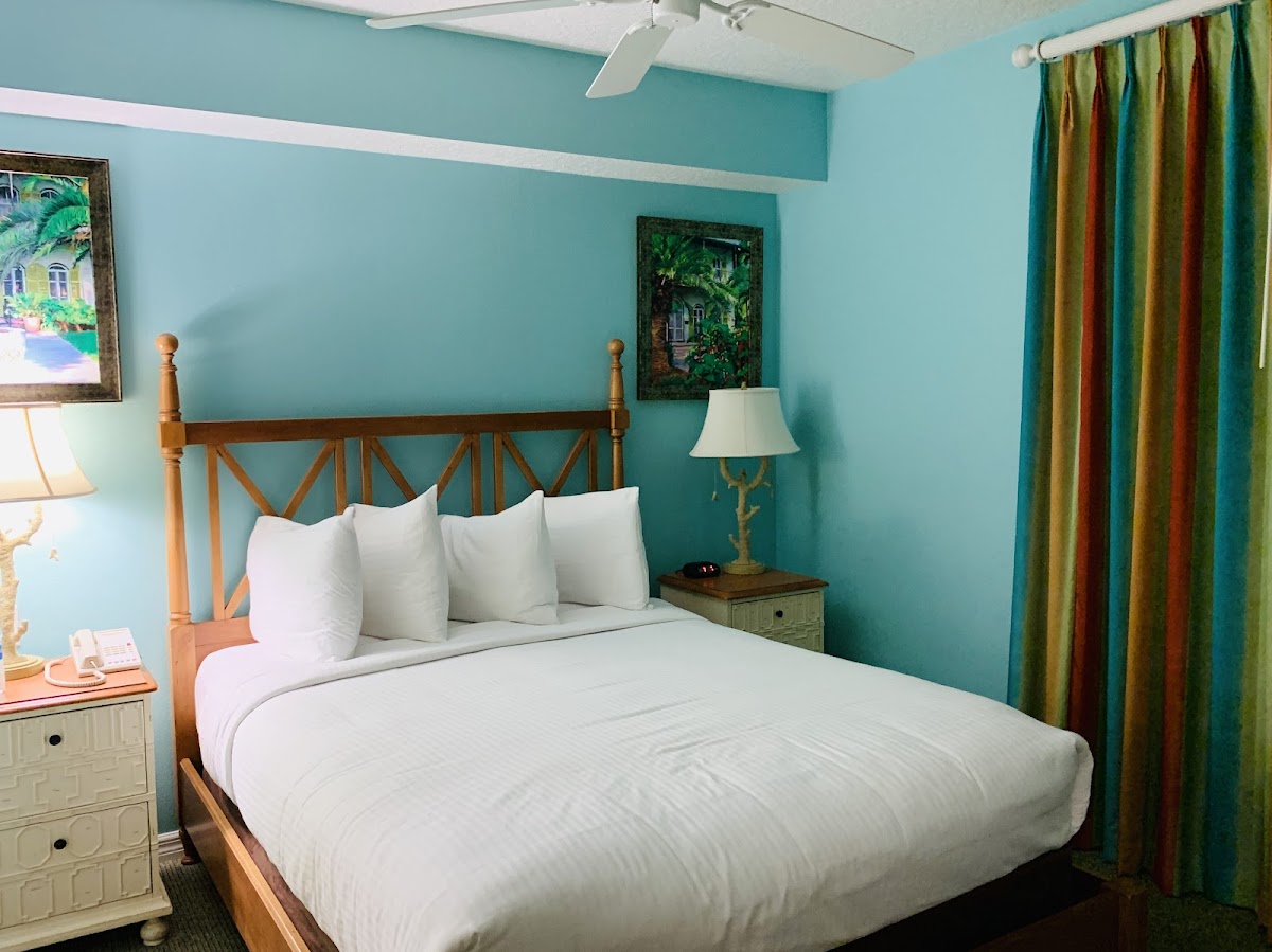 Barefoot Suites