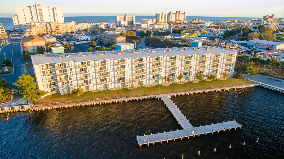 Bay Club