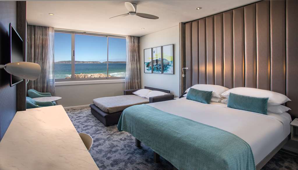 Beacon Island Hotel