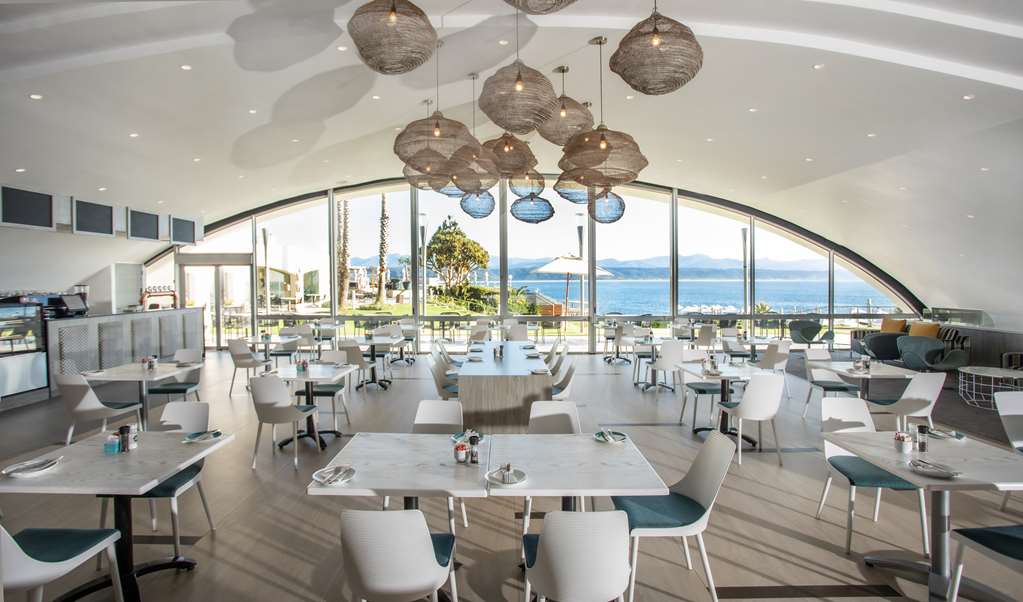 Beacon Island Hotel