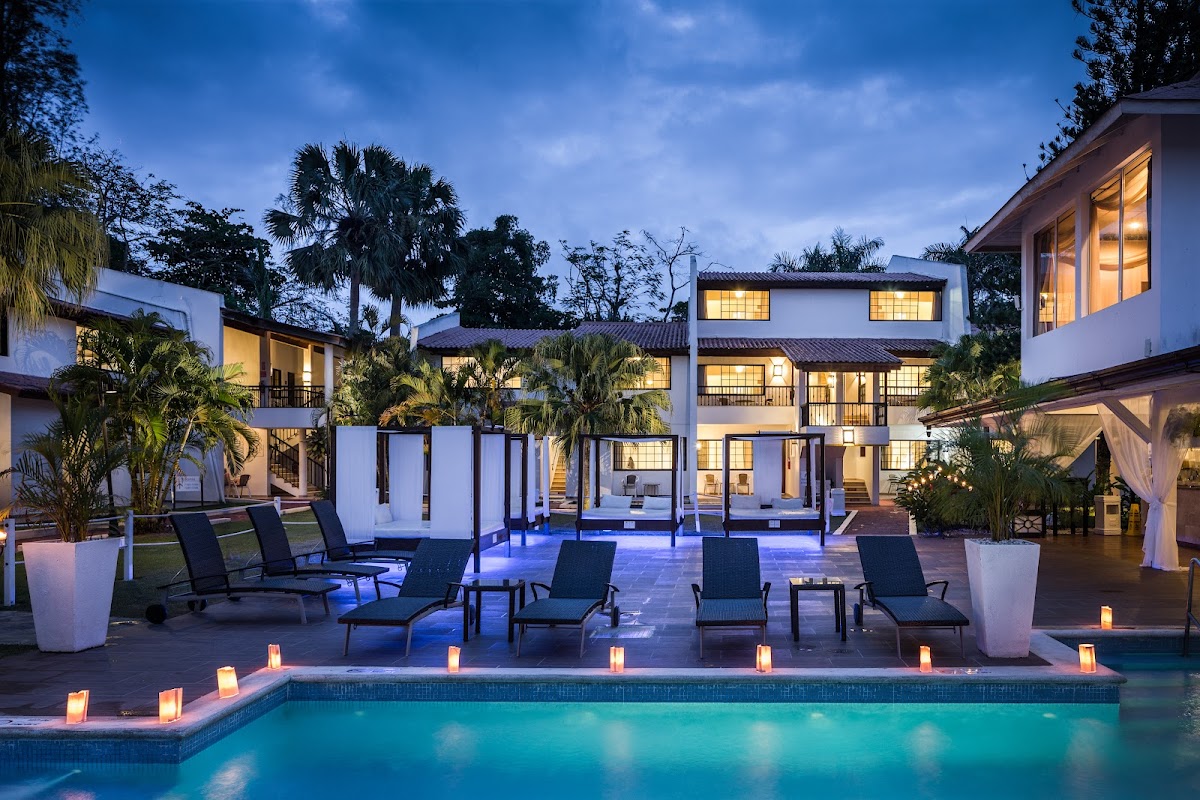Bluebay Villas Doradas