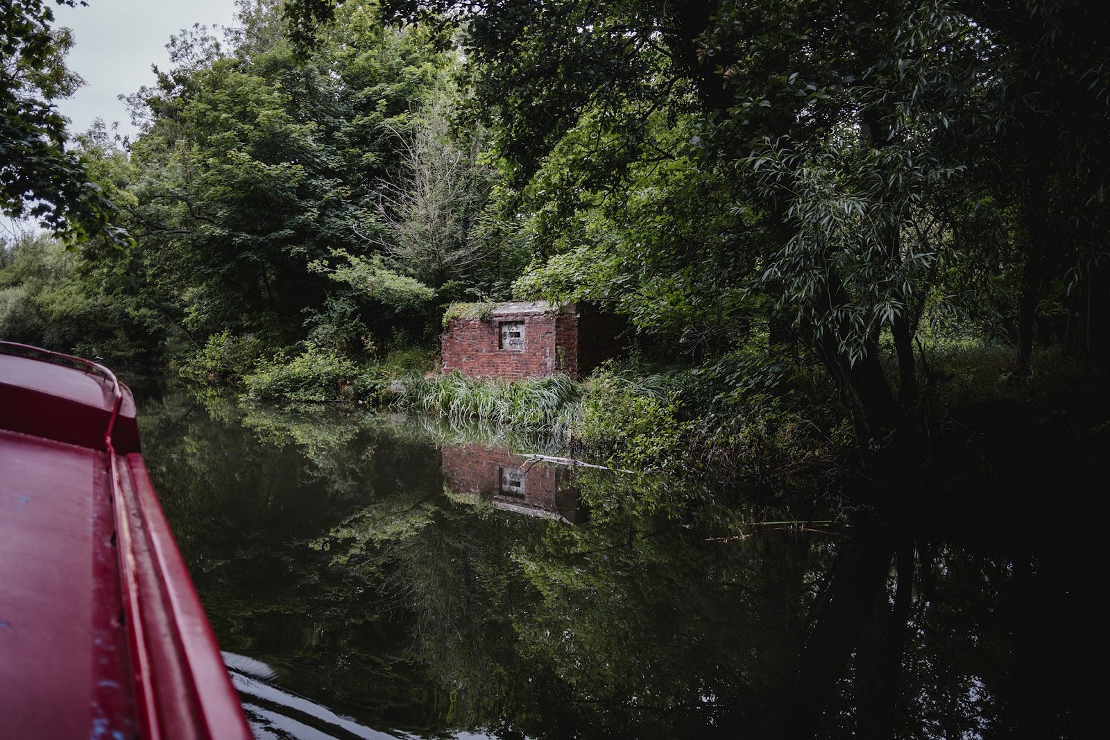 Canalboat Club at Aldermaston Wharf