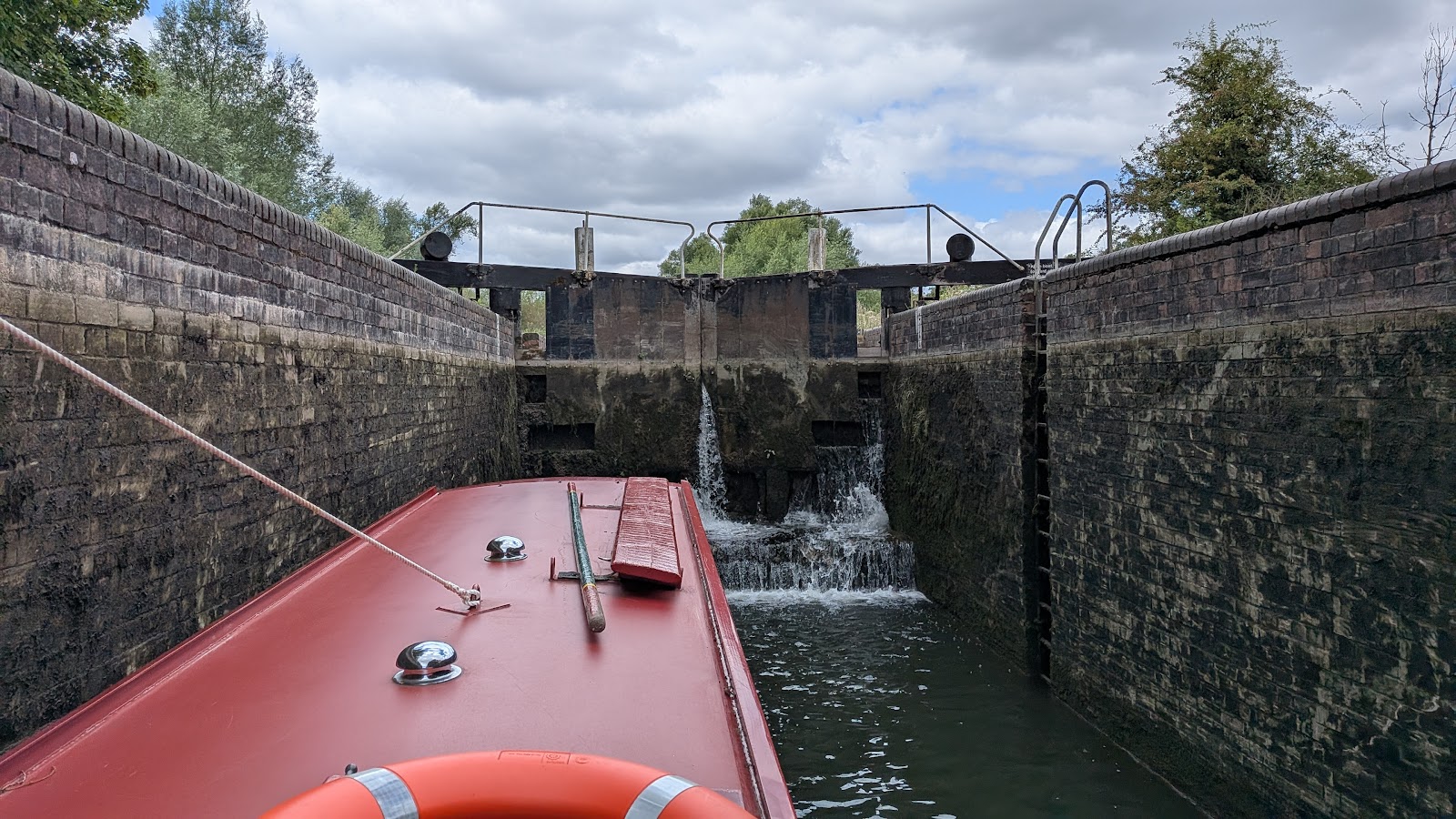 Canalboat Club at Aldermaston Wharf
