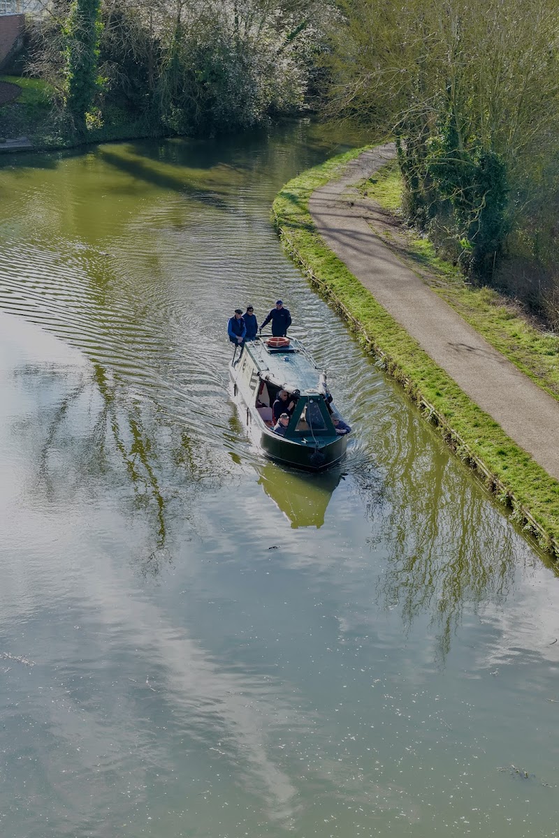 Canalboat Club at Union Wharf