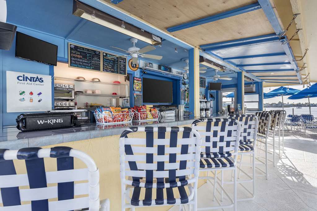 Charter Club Resort of Naples Bay