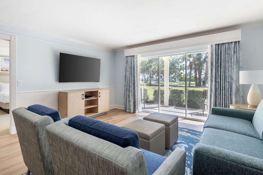 Charter Club Resort of Naples Bay