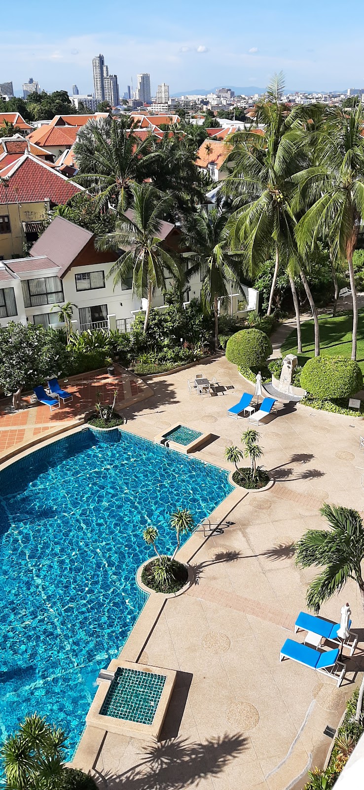 Chateau Dale Beach Resort