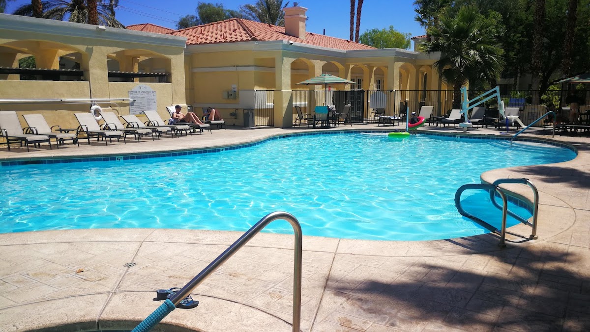Club de Soleil