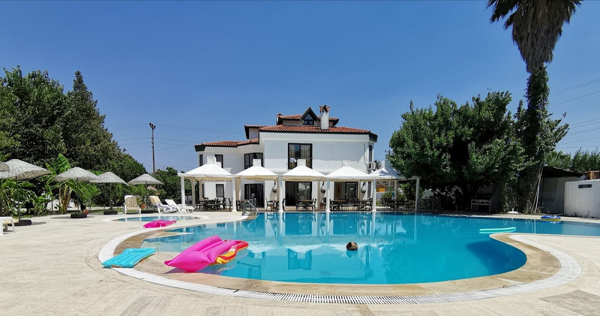 Club Mel Holiday Resort