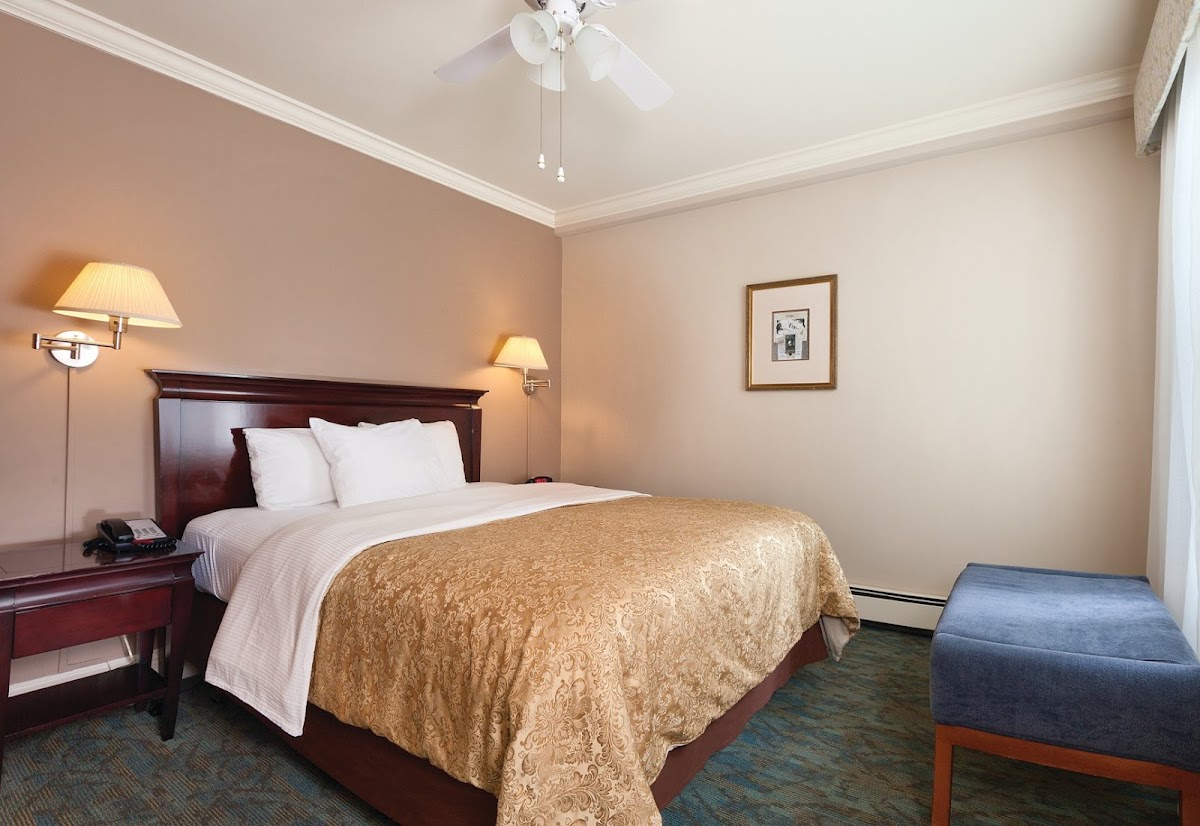 Club Wyndham Inn at the Opera