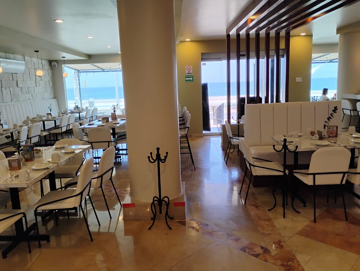 Coral Island Hotel & Spa