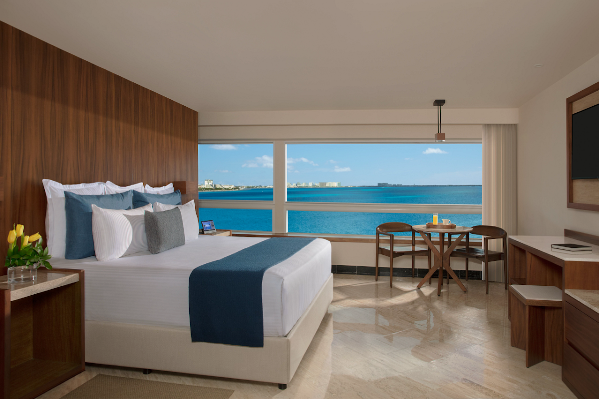 Dreams Sands Cancun Resort & Spa
