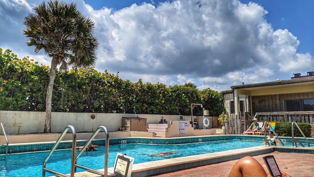 Driftwood Inn Resort