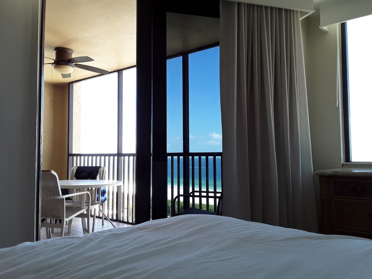 Eagle'S Nest Beach Resort