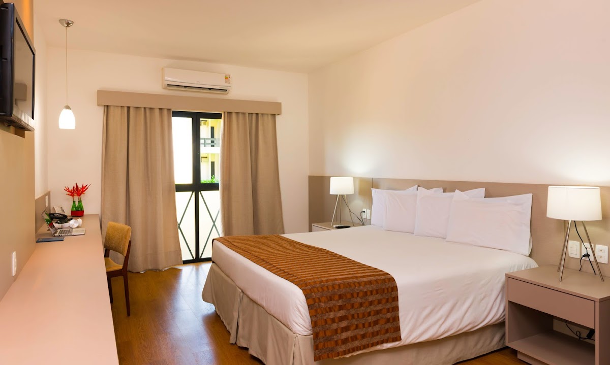 Flamboyant Hotel & Convention