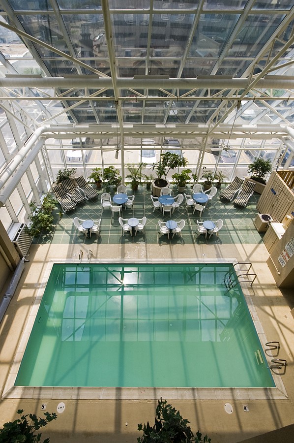 Four Sails Resort
