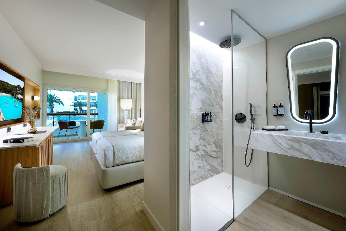 Grand Palladium Palace Ibiza Resort & Spa