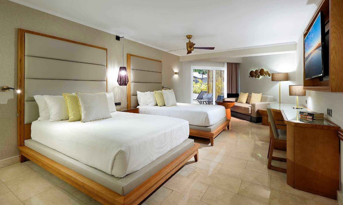 Grand Palladium Palace Resort & Spa