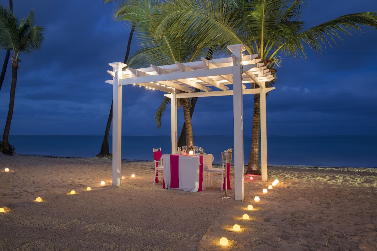 Grand Palladium Palace Resort & Spa