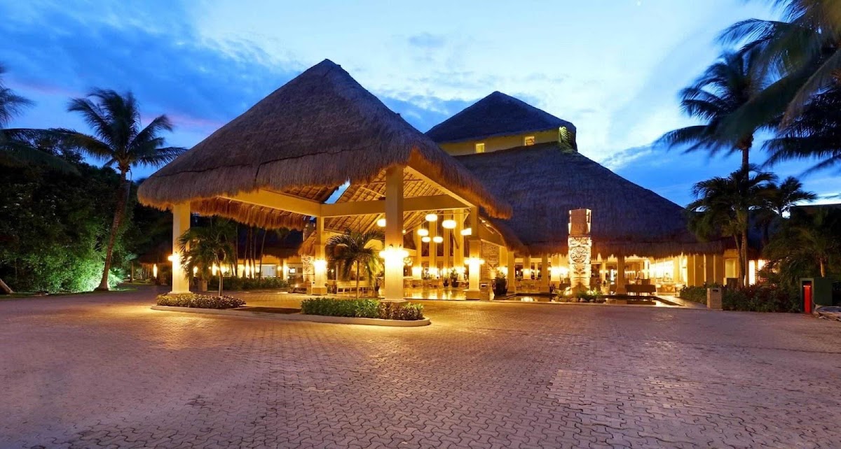 Grand Palladium Riviera Resort & Spa