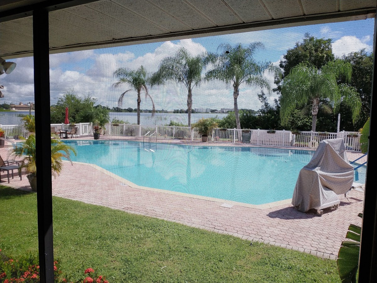 Harder Hall Lakeside Villas