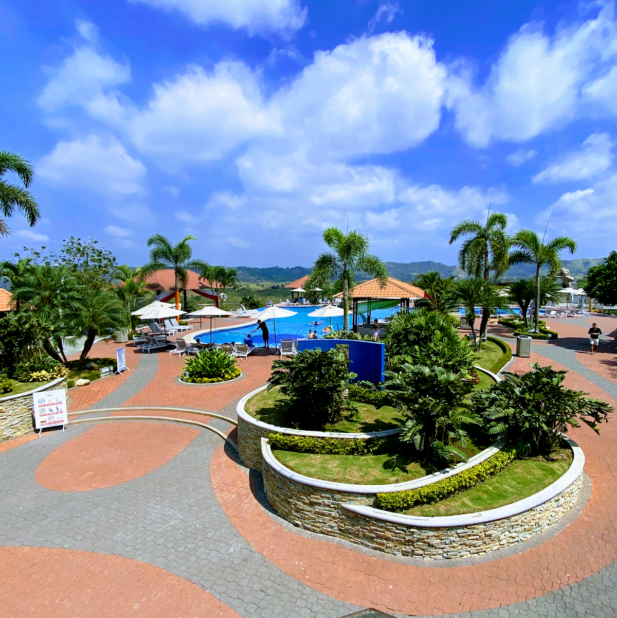 Hillary Nature Resort