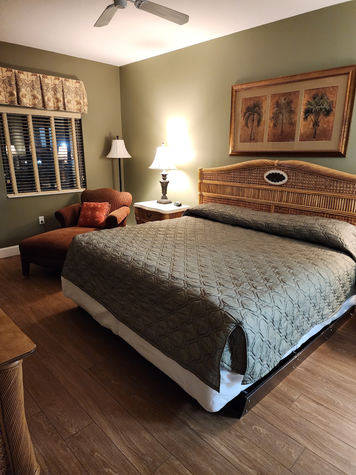 Holiday Beach Resort-Destin