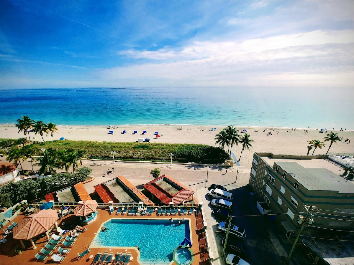 Hollywood Beach Tower