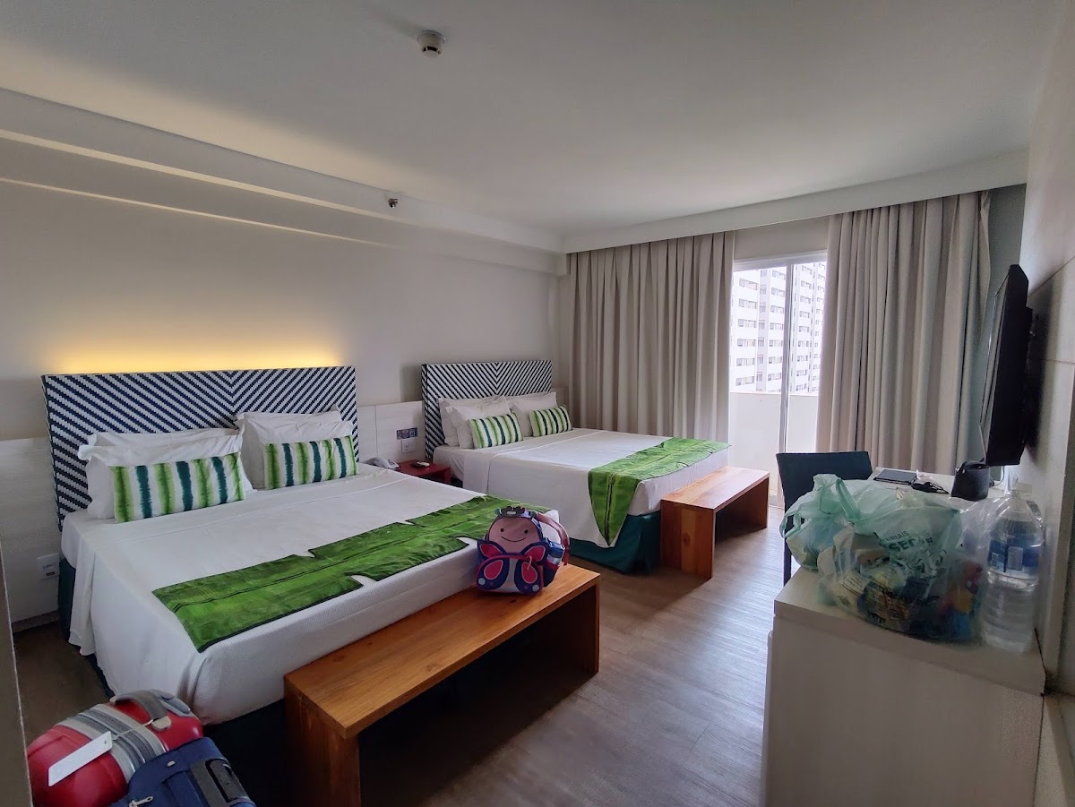 Hot Beach Suites