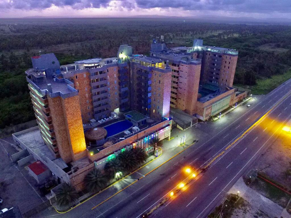 Hotel Bahia Kangrejo & Suites
