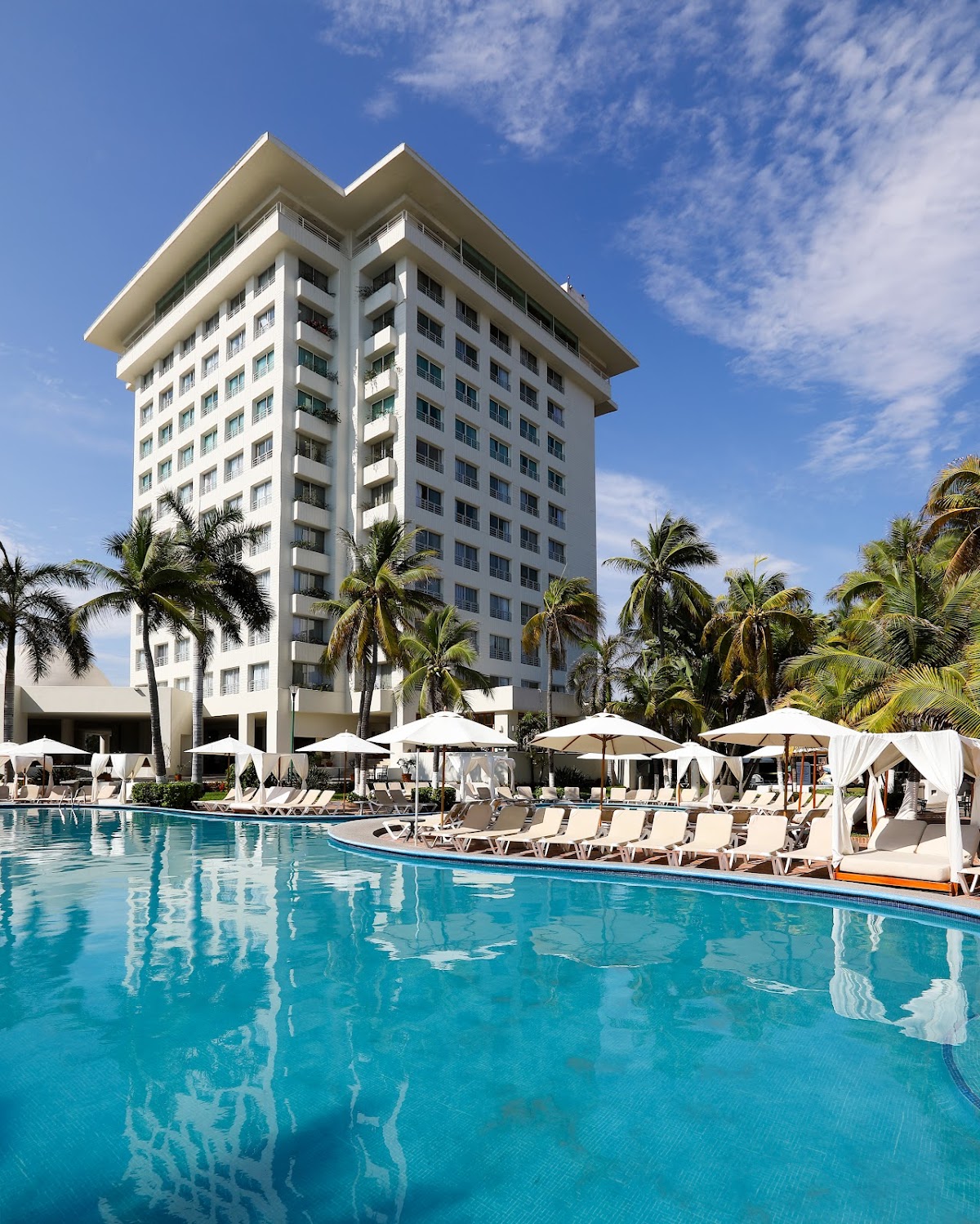 Hotel Emporio Ixtapa