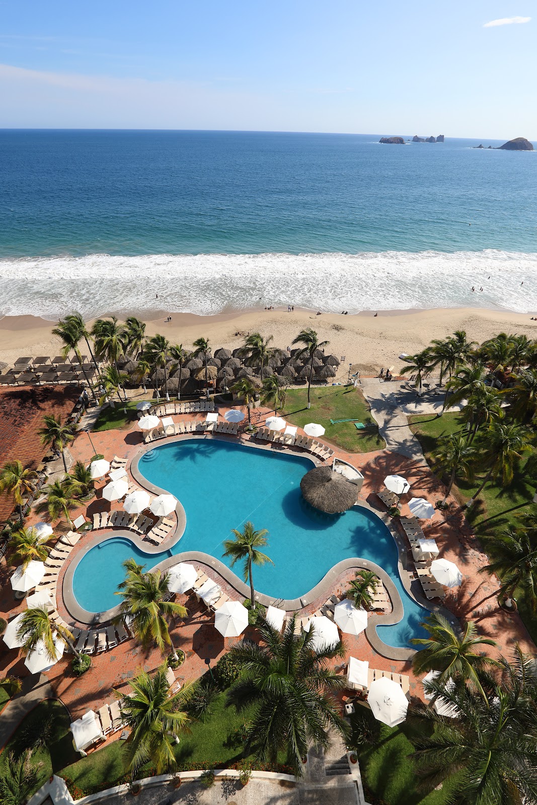 Hotel Emporio Ixtapa
