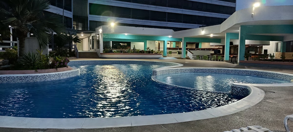 Hotel Lake Plaza