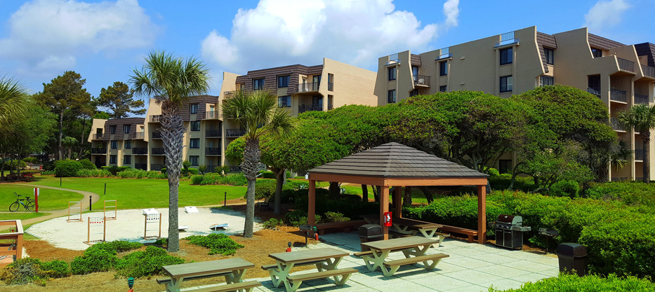 Island Club IV