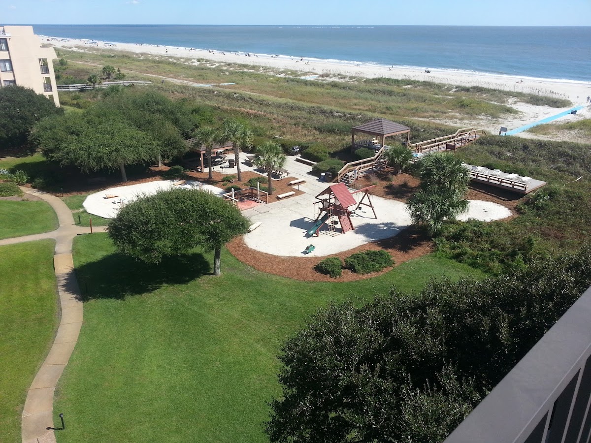 Island Club IV