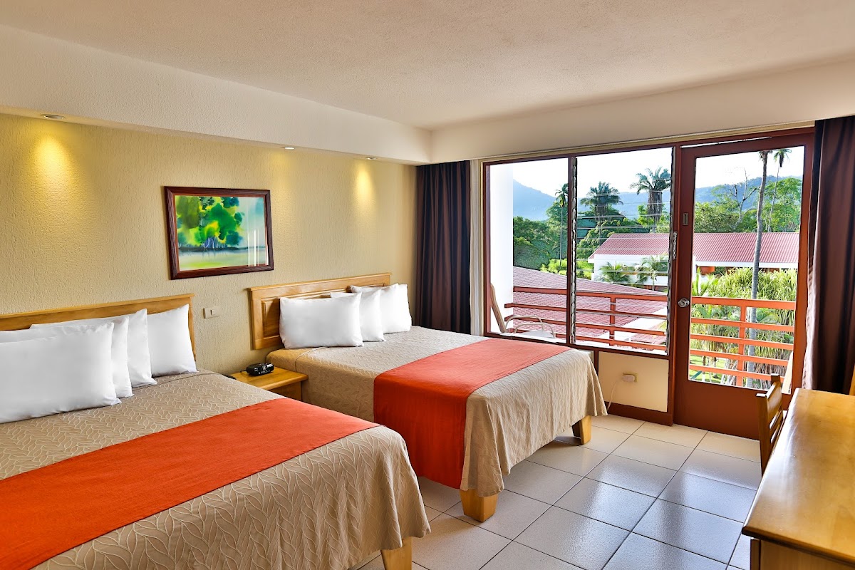 Jacó Beach Hotel & Club