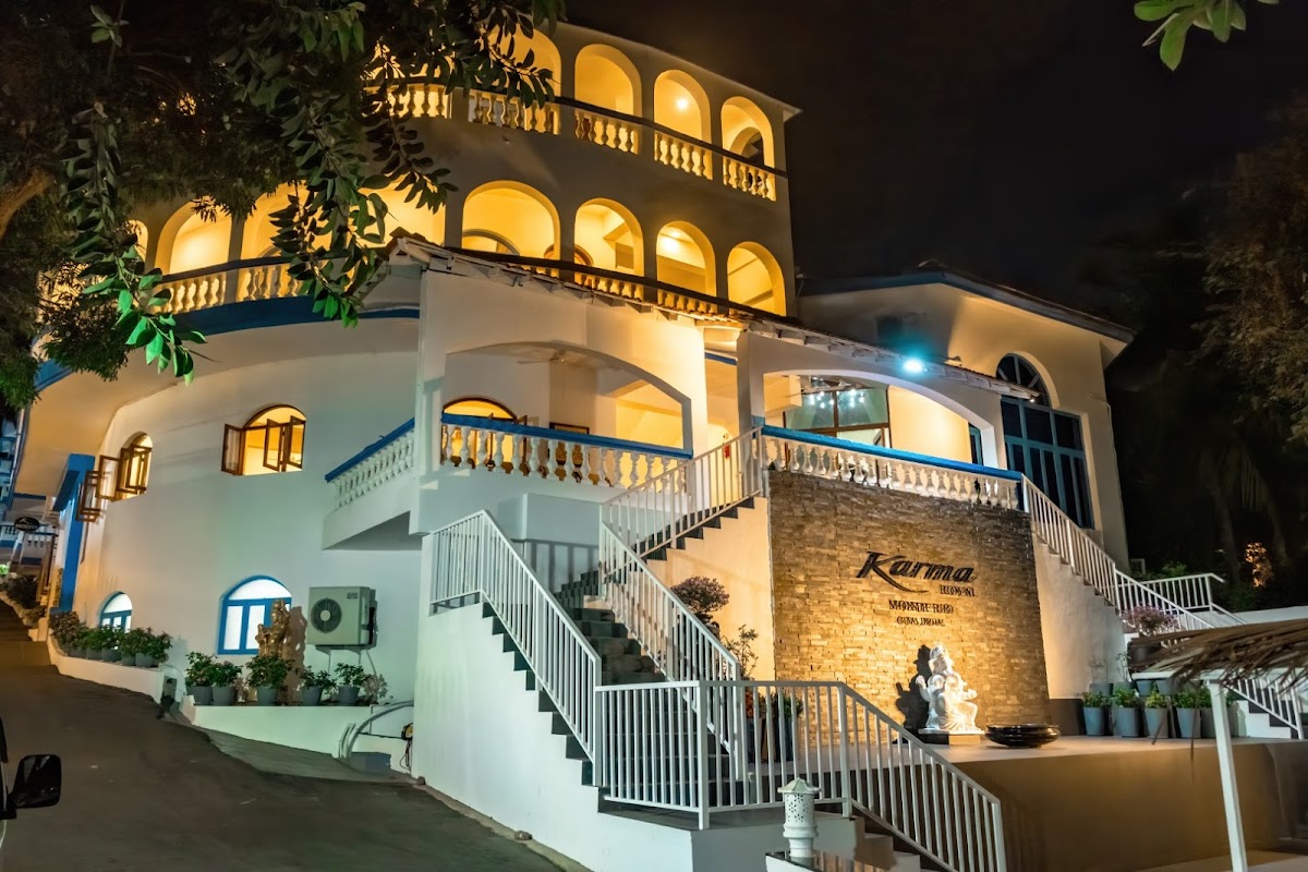 Karma Royal Monterio